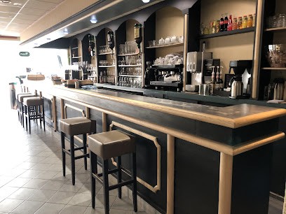 Le Commerce, PMU à Saint-Vaast-la-Hougue