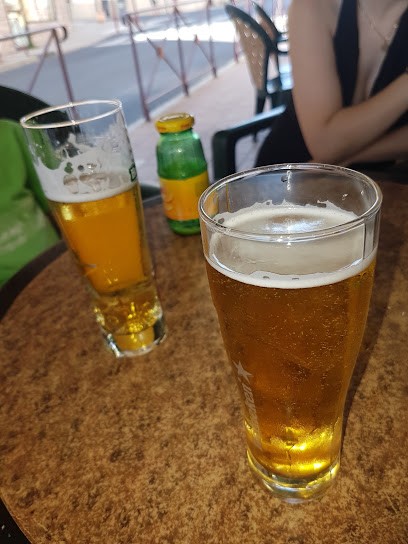 Café Du Commerce, PMU à Roujan